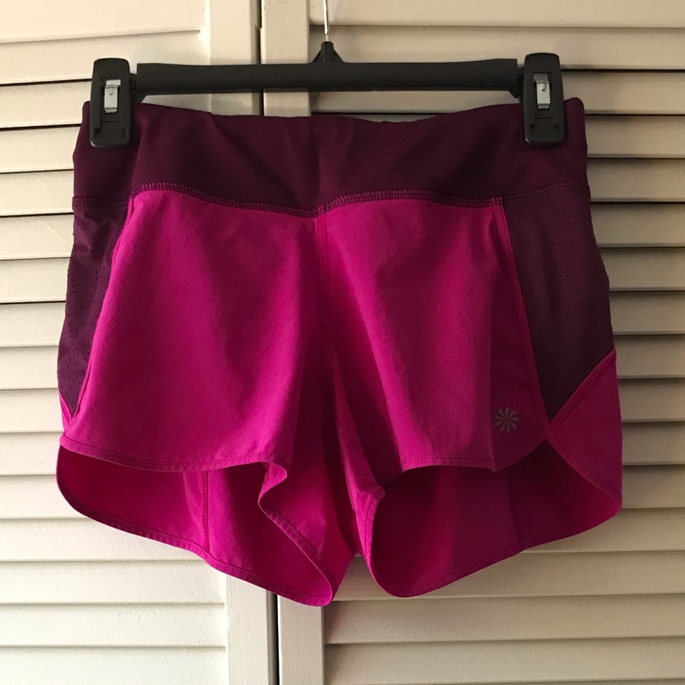 Athleta Track This Run Short XXS